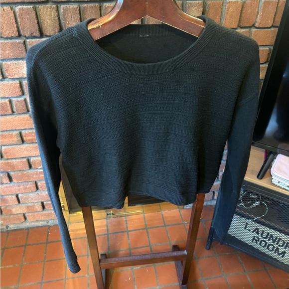 Lululemon cropped cotton sweater size 8 - Picture 2 of 8